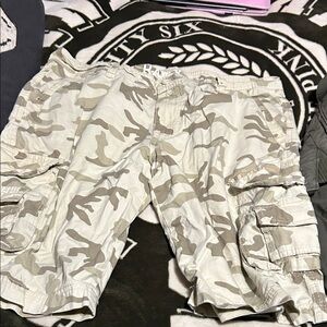 Men's Beige Camouflage Cargo Shorts